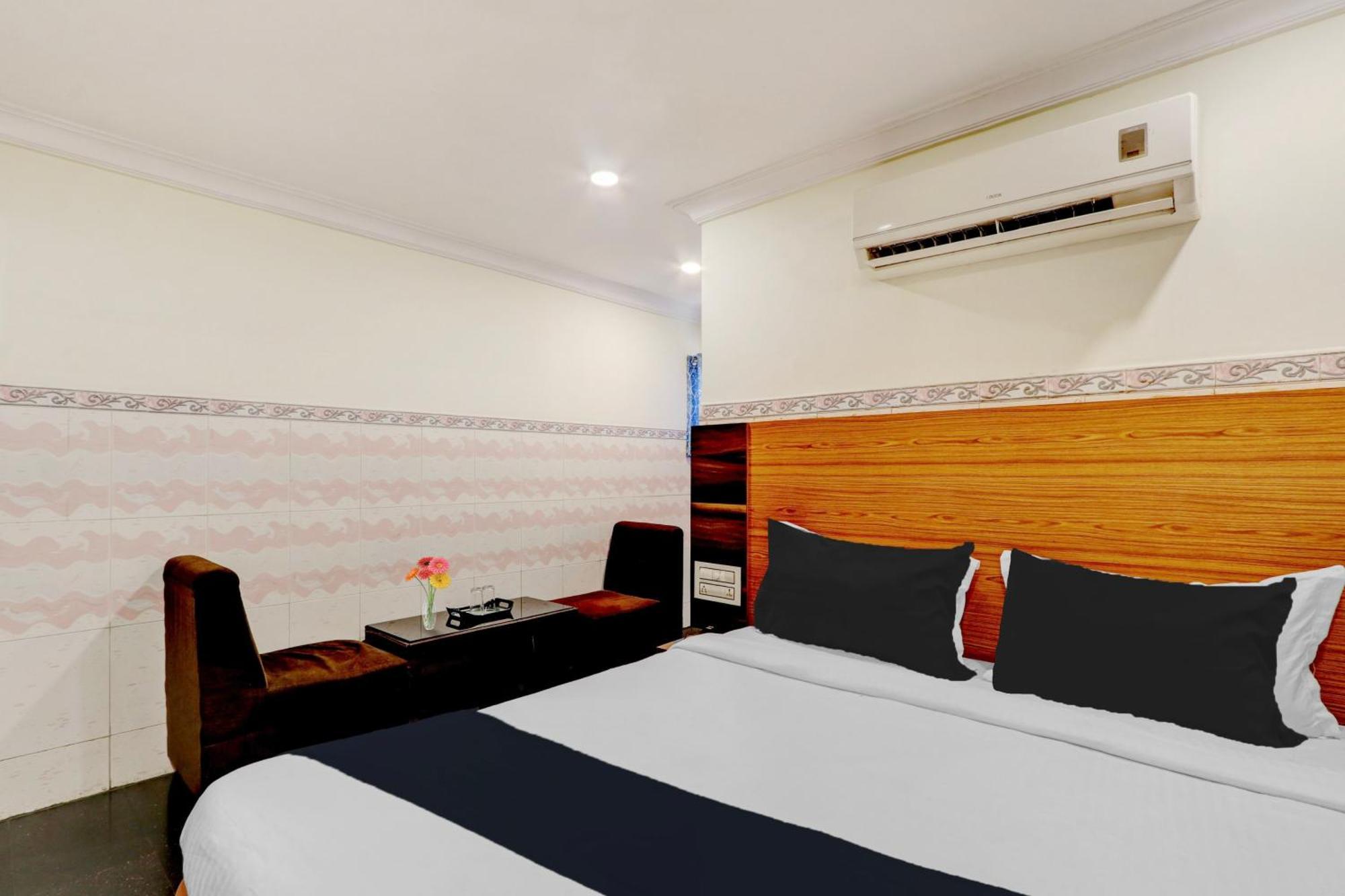 Hotel O Hanuman Pet Near Railway Station Vijayawāda Екстериор снимка