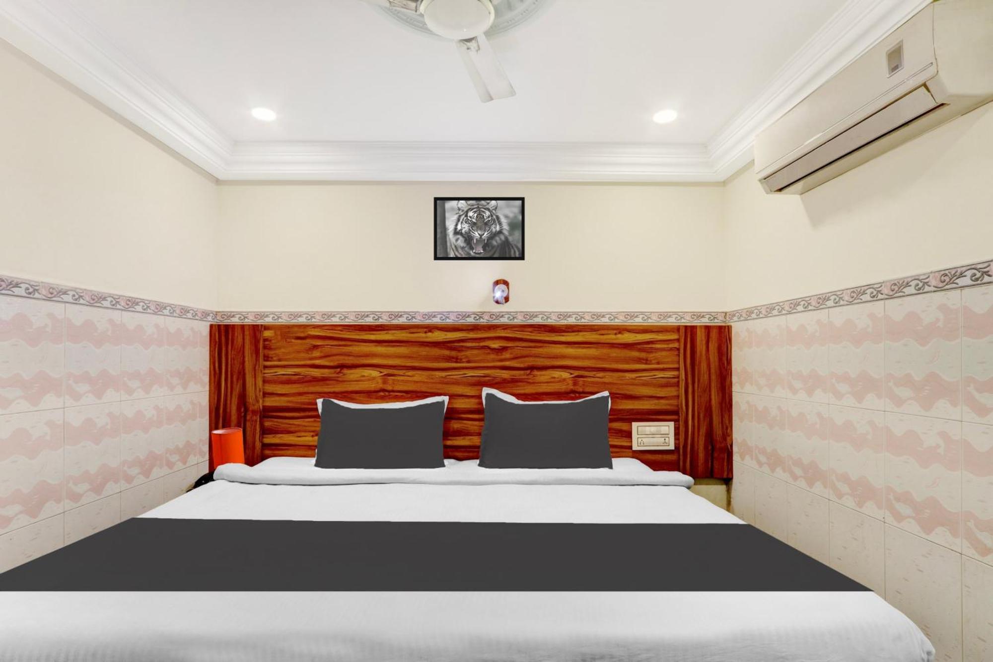 Hotel O Hanuman Pet Near Railway Station Vijayawāda Екстериор снимка
